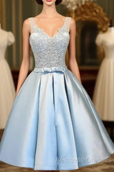 V-Neck Knee-Length Light Blue Satin Homecoming Dresses With Appliques